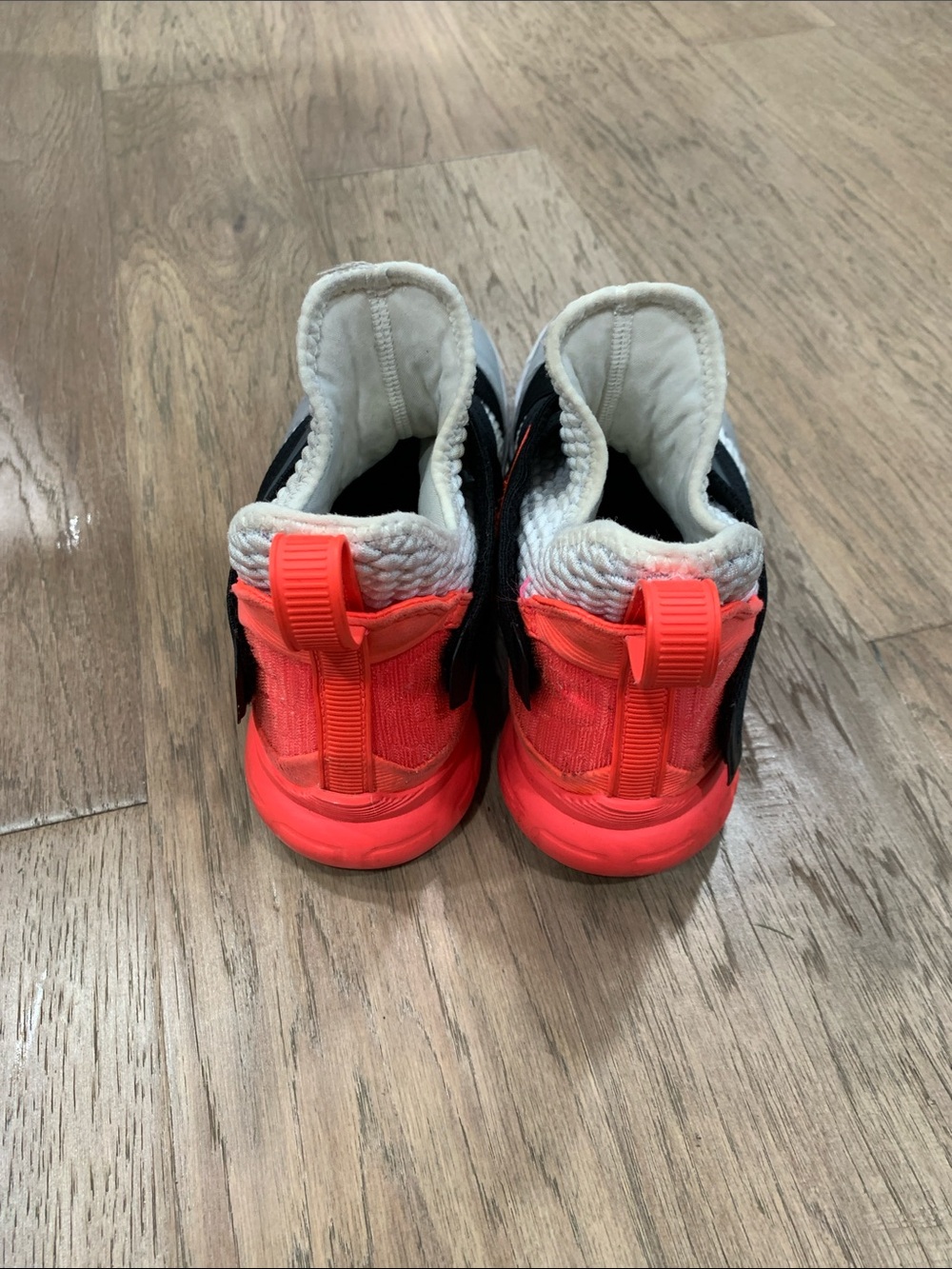 Nike LeBron Soldier 12 Flash Crimson Size 7.5 - Picture 4 of 8